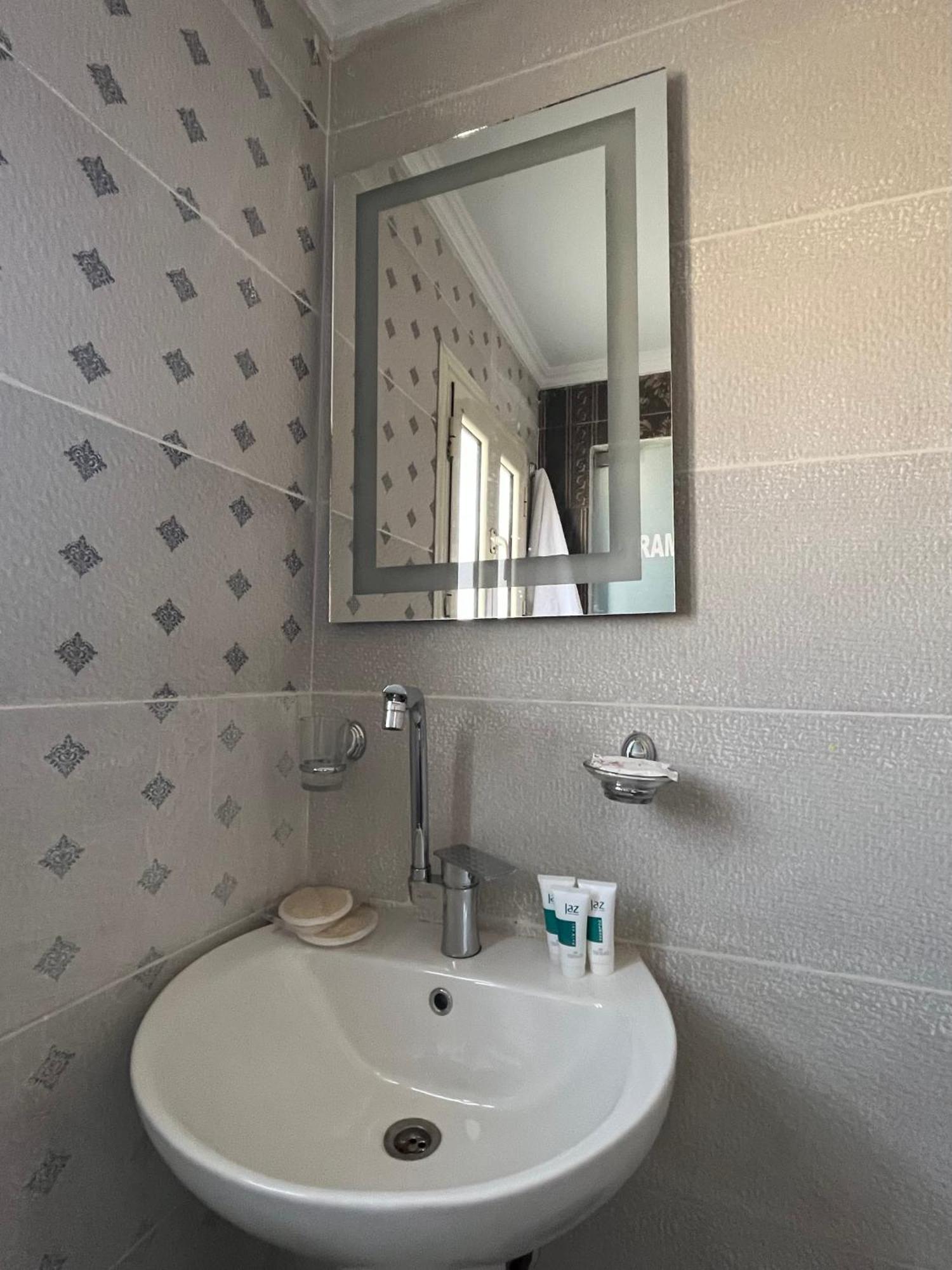 Pyramids Pride Inn Kafret el-Gabal Exterior foto
