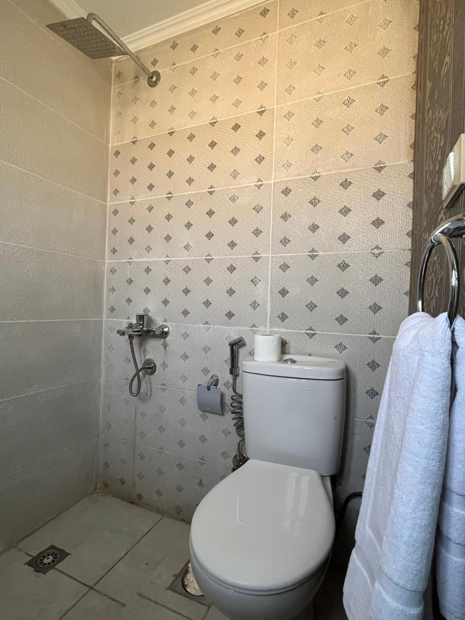 Pyramids Pride Inn Kafret el-Gabal Exterior foto